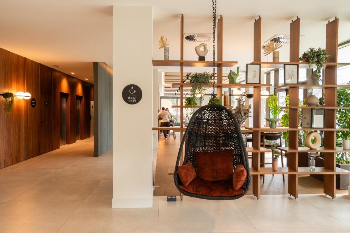 Leonardo Hotel San Sebastián - Housity