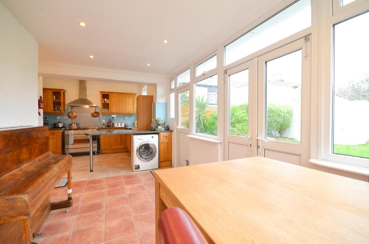 St Georges Villa - Housity