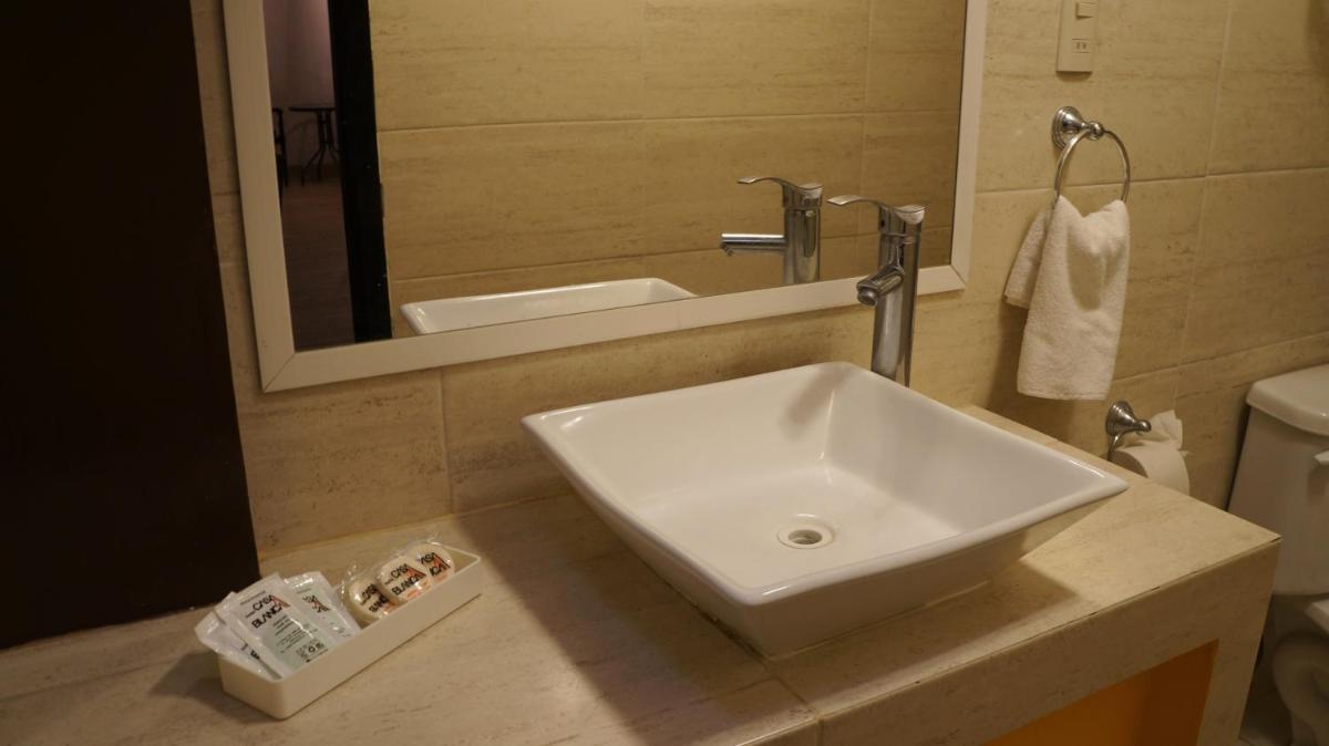 Suitetrails - Hotel Casa Blanca