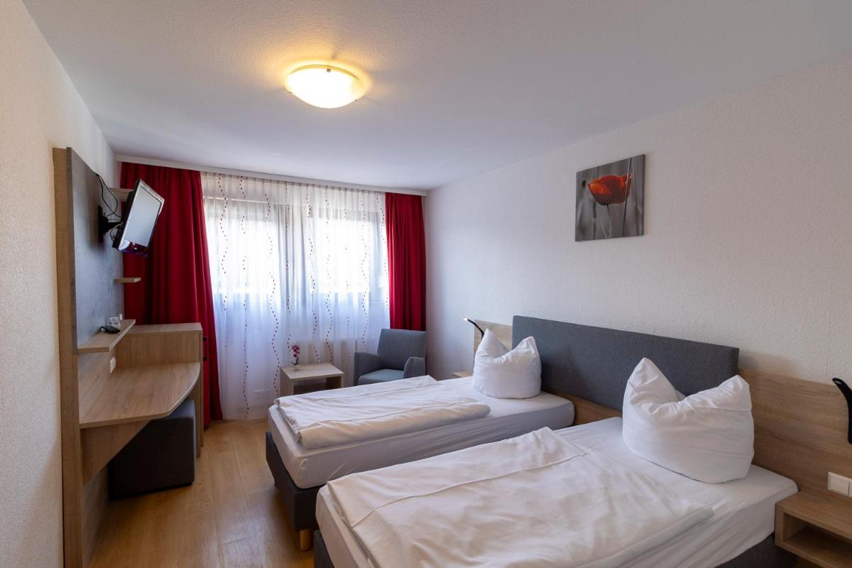 Hotel Landgasthaus Rössle - Housity
