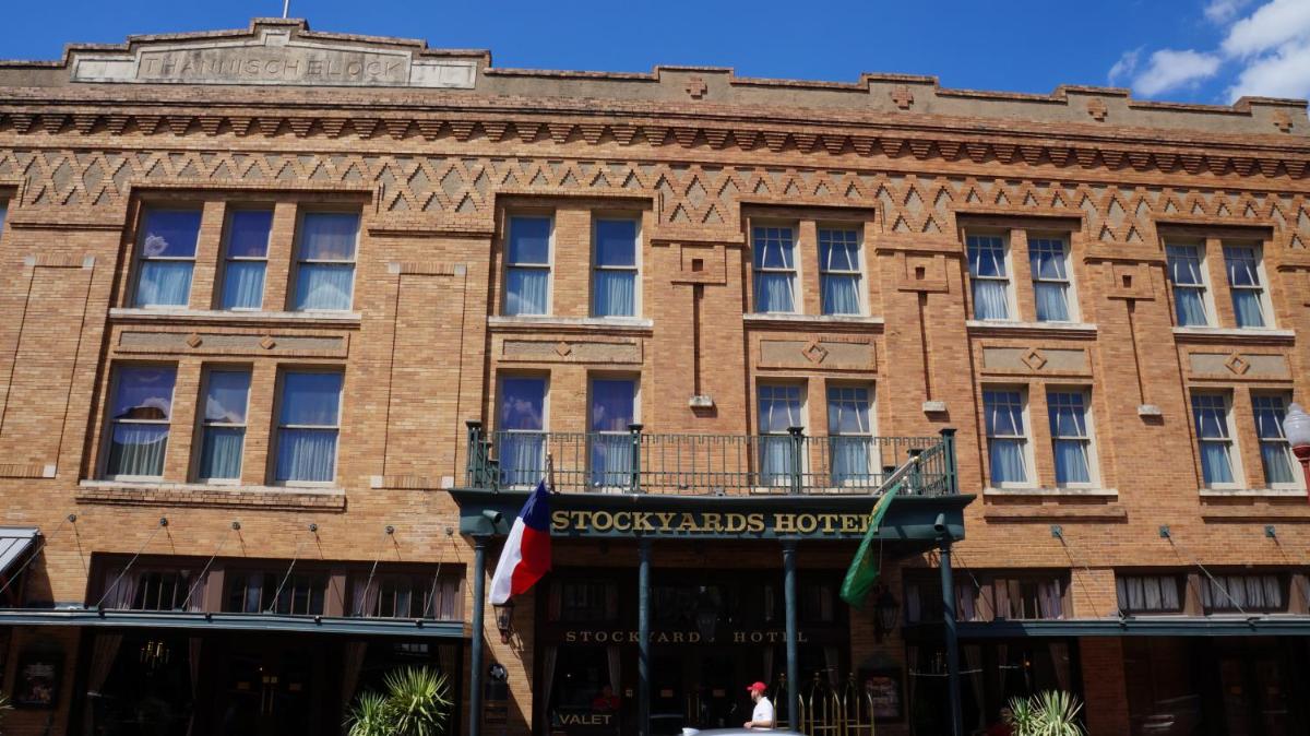 Stockyards Hotel - Housity
