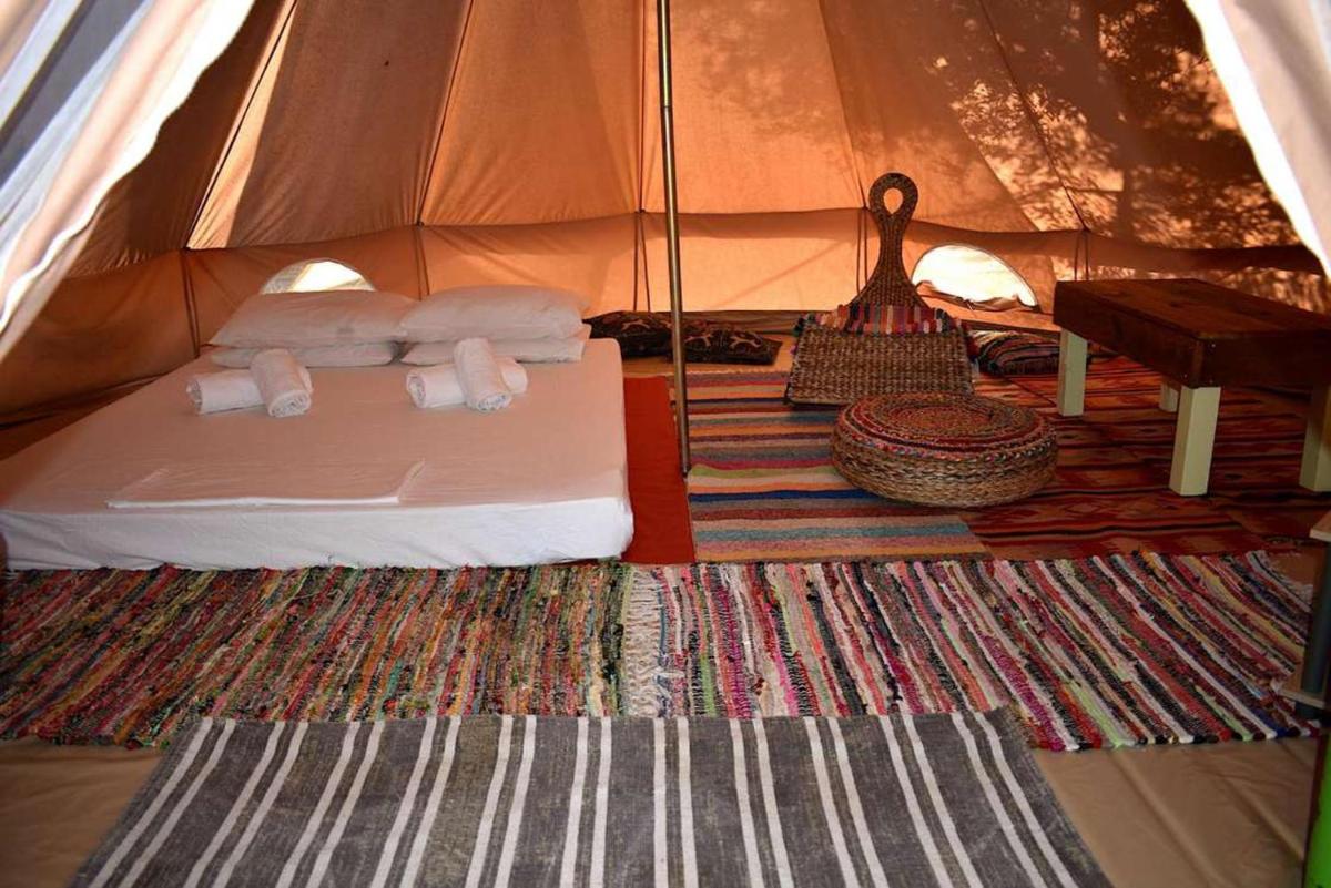 Glamping at a Lovely Tent in Skiaxtro- Marathopoli - Housity