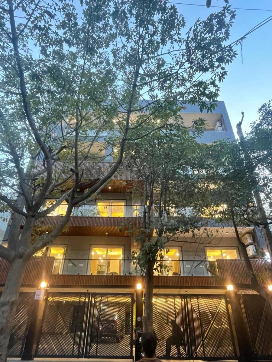 FlxHo Quad - Luxury Studio Apart Hotel DLF Cyber City - Housity