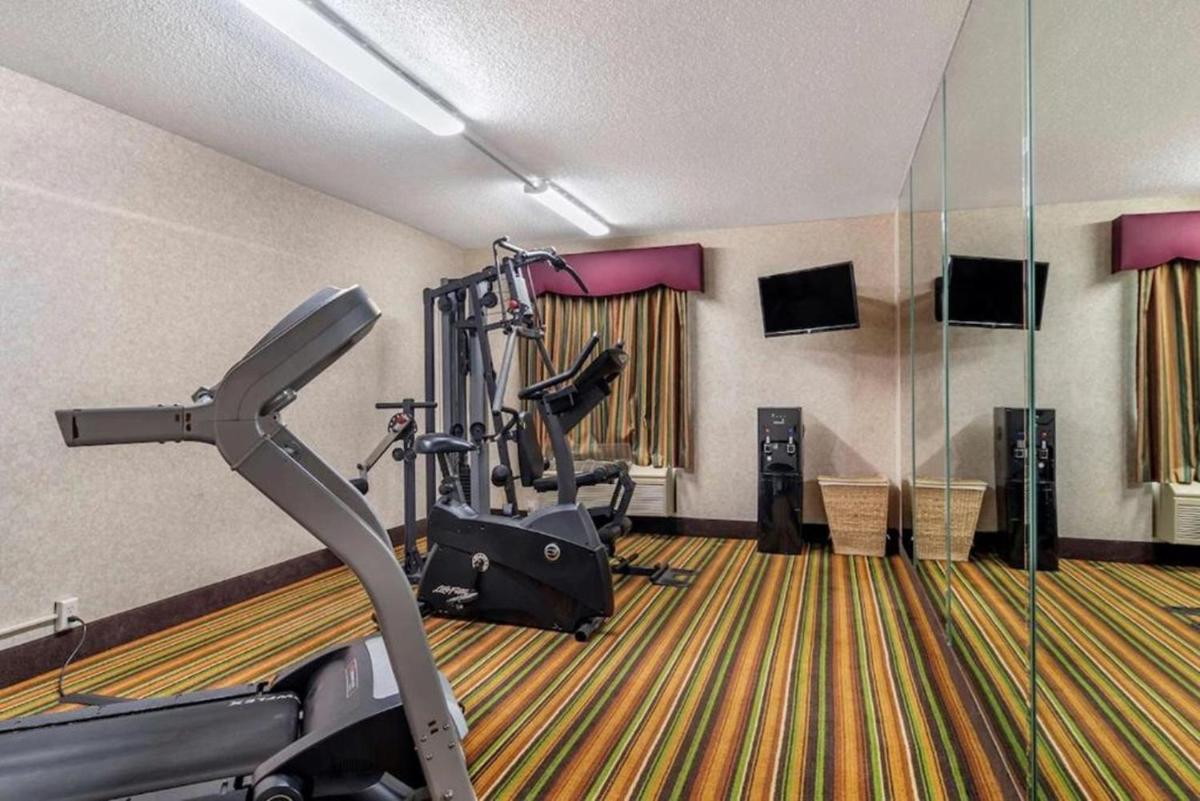 Quality Inn - Housity