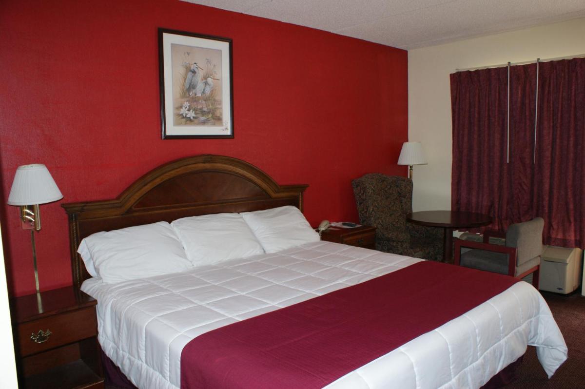 The Patriot Inn - Housity