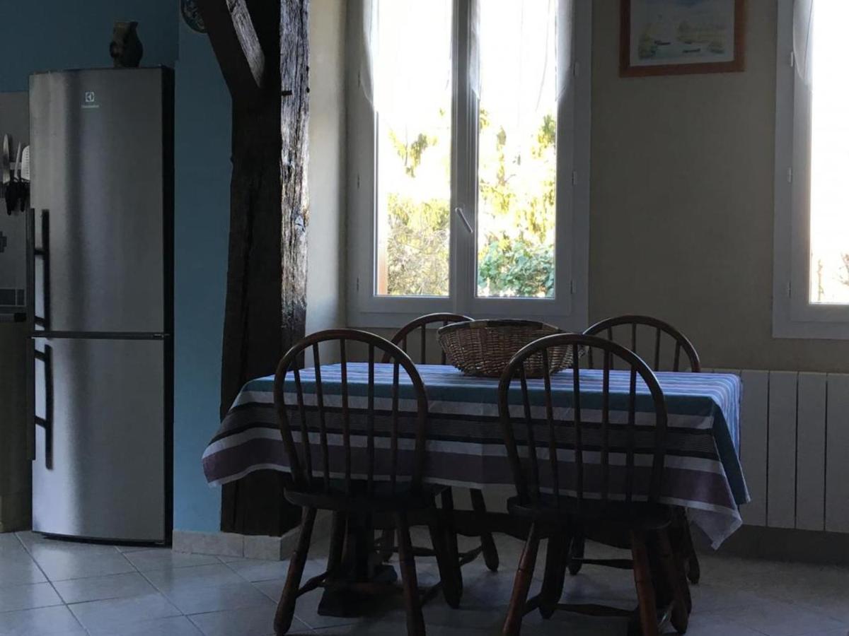 Gîte Saint-Rimay, 4 pièces, 6 personnes - FR-1-491-171 - Housity