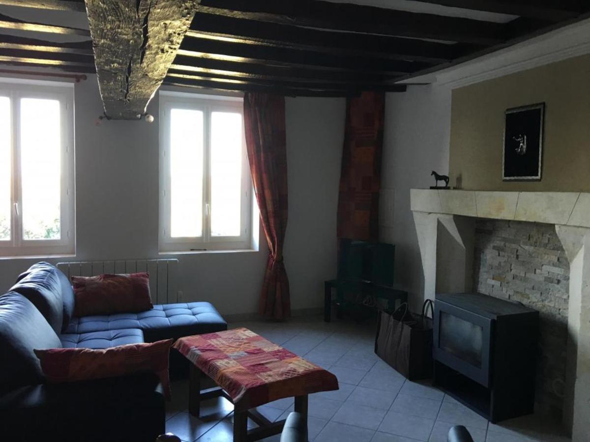 Gîte Saint-Rimay, 4 pièces, 6 personnes - FR-1-491-171 - Housity