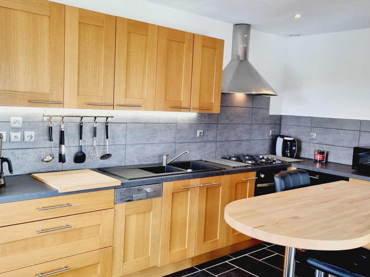 Gîte paisible avec grand jardin privé, terrasse, balades à vélo, équipements bébé et tout inclus - FR-1-510-172 - Housity