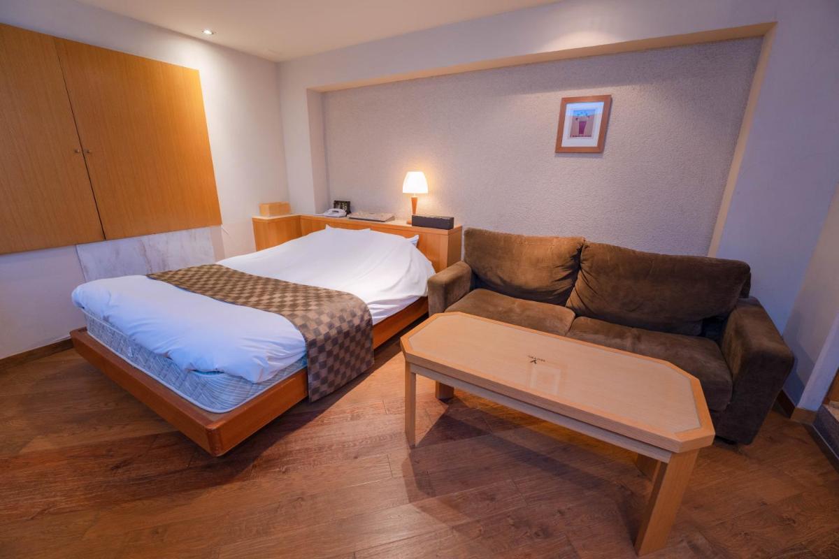 EIGHT PRINCE HOTEL -Adult Only- - Housity