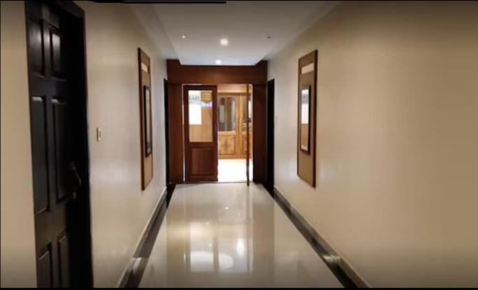 HOTEL SAHANA CASTLE - Housity