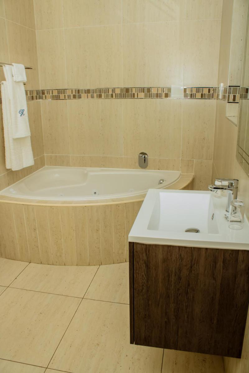 Suitetrails - Heavenly Boutique Hotel