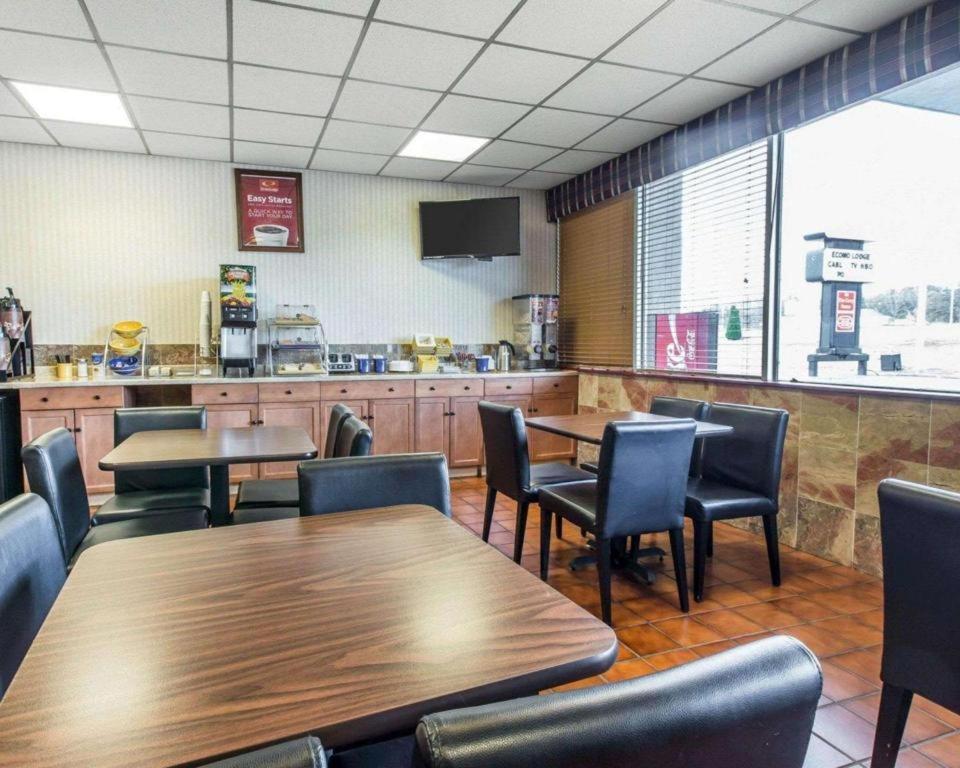 Suitetrails - Econo Lodge