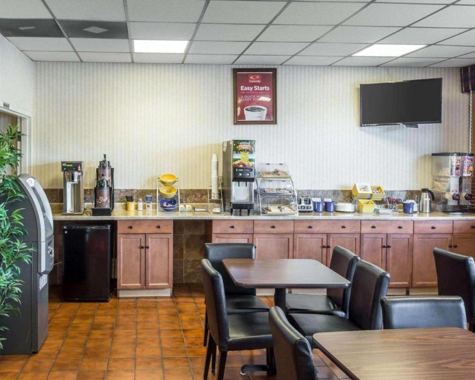Suitetrails - Econo Lodge