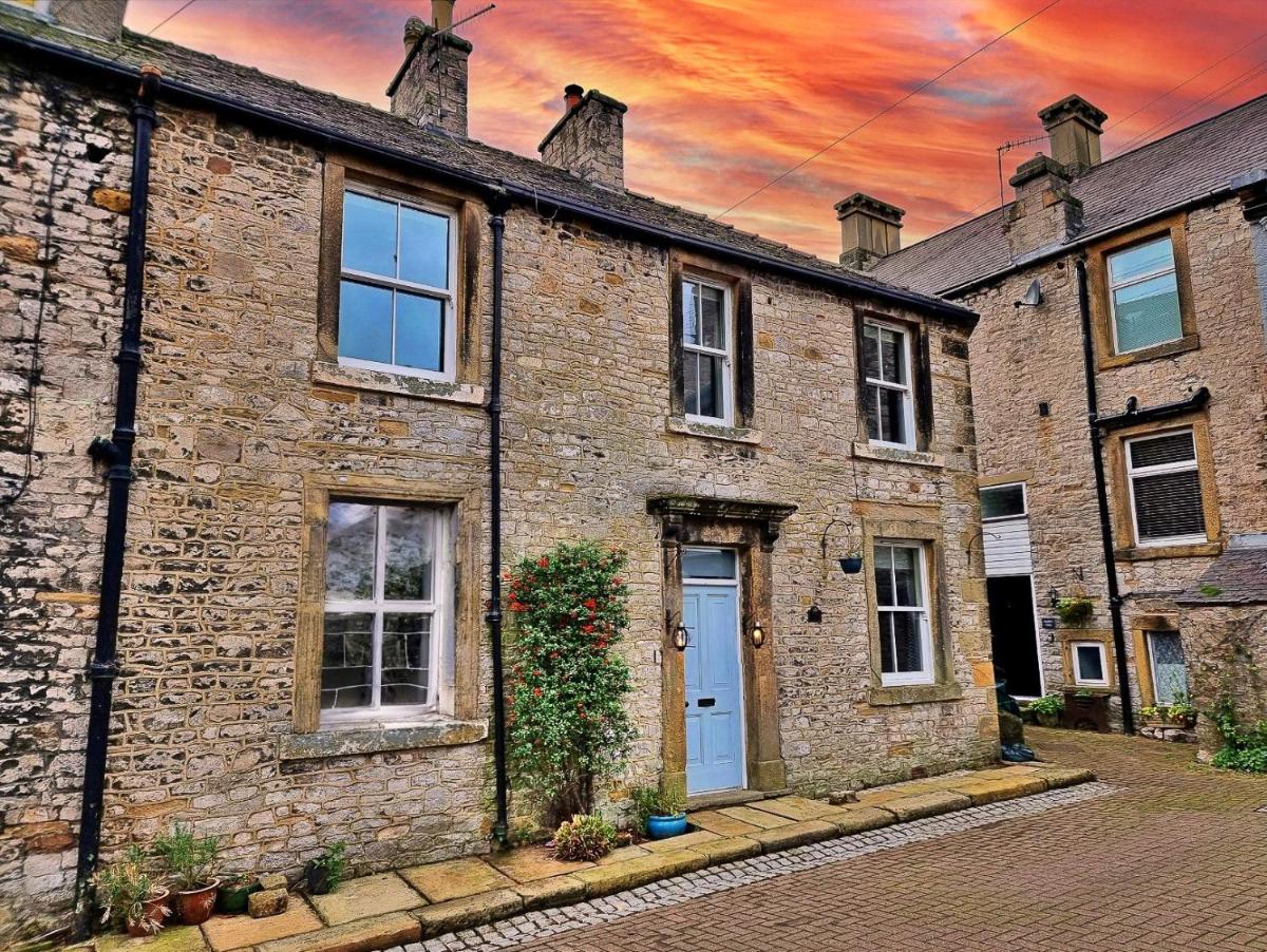 Finest Retreats - The Cottage at Tideswell - Housity