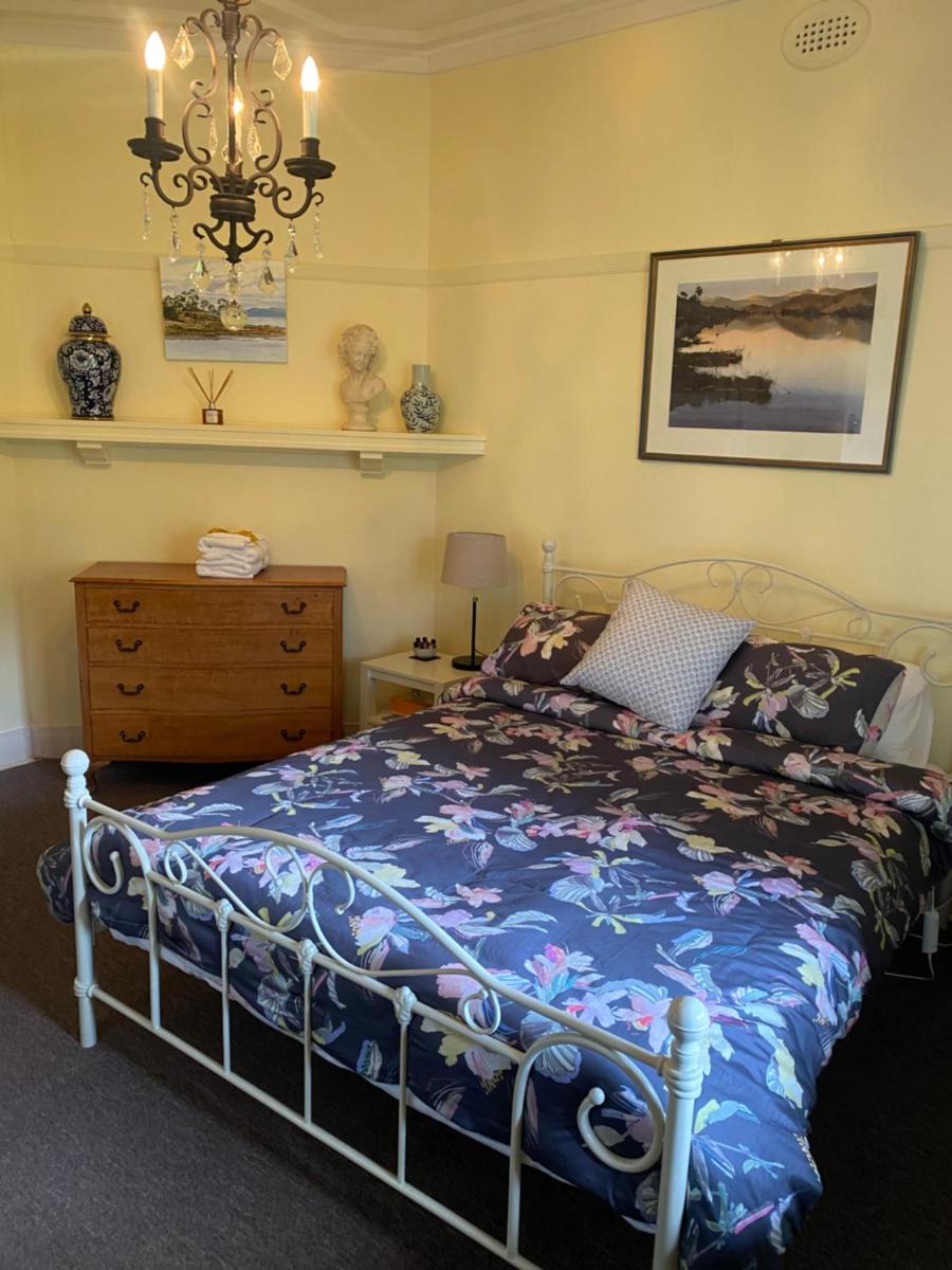 River Front Estate - Housity