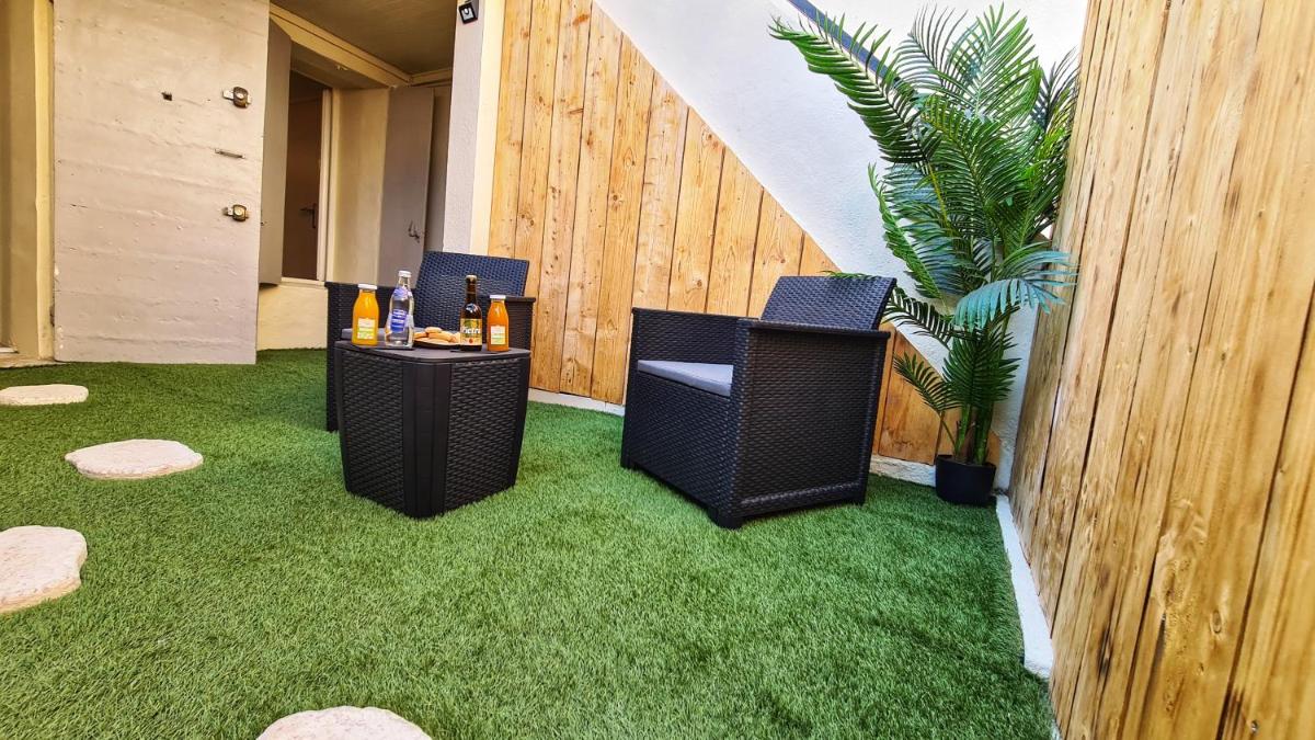 CHAMBRE MIROIR Marseille T2 + jardin privé - Hizvo