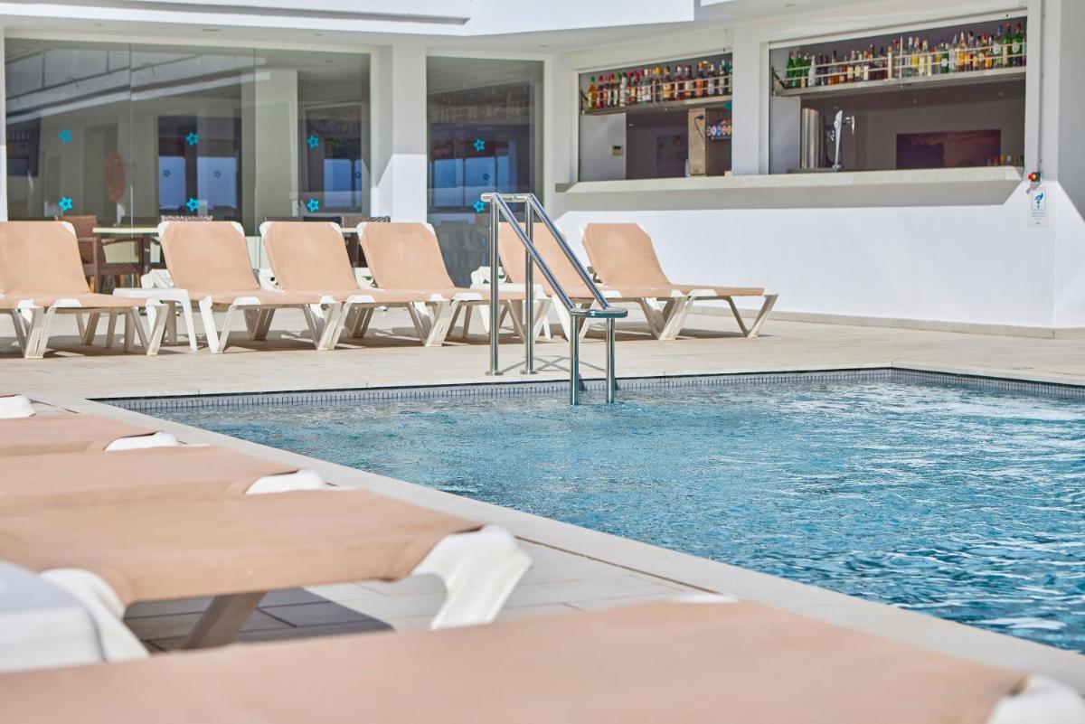 Piscina en o cerca de Hotel Ilusion Calma & Spa