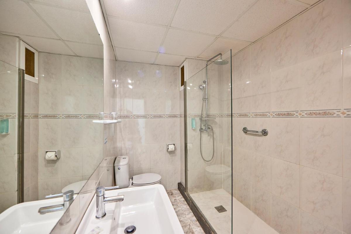 Un baño de Hotel Ilusion Calma & Spa