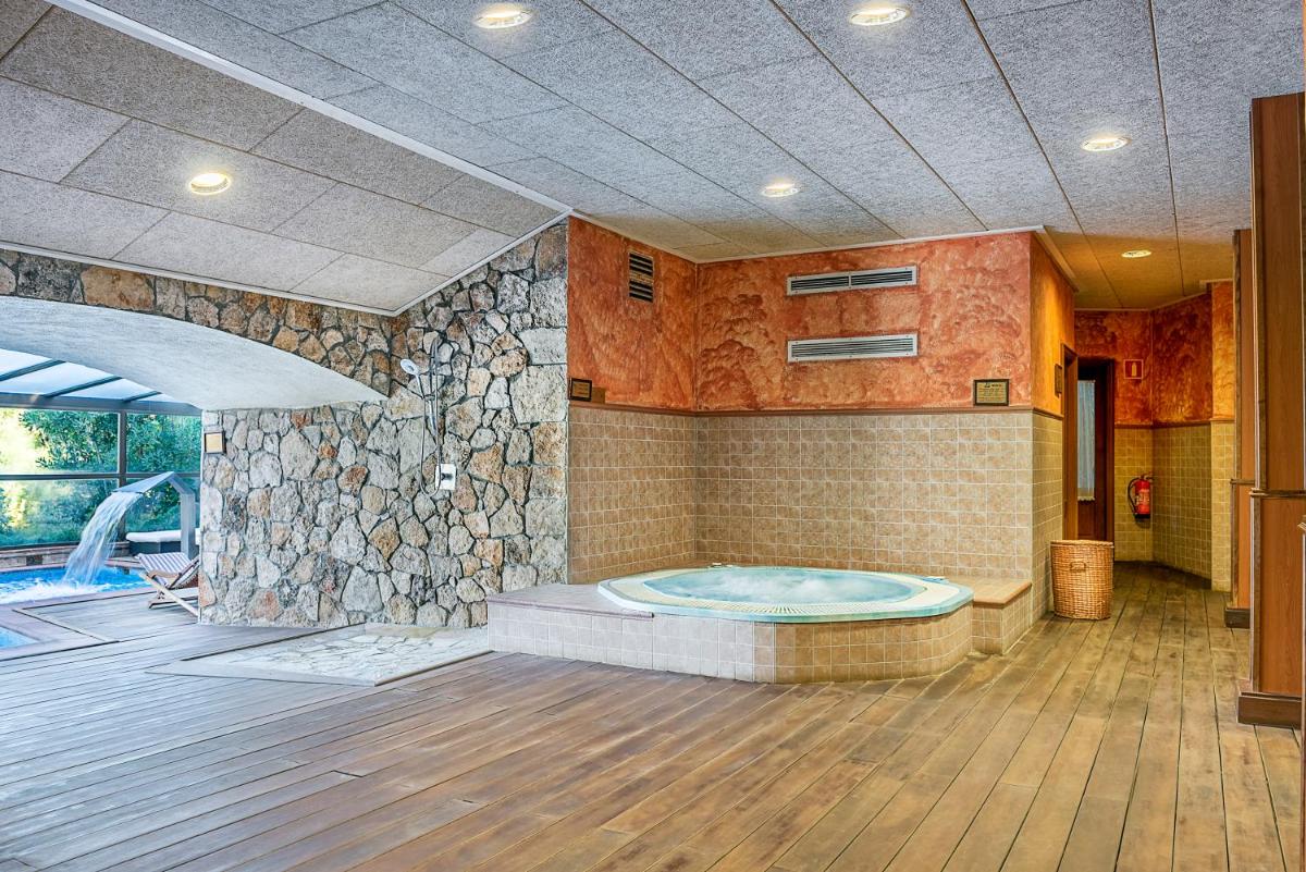Un baño de Rigat Park & Spa Hotel - Adults Recommended