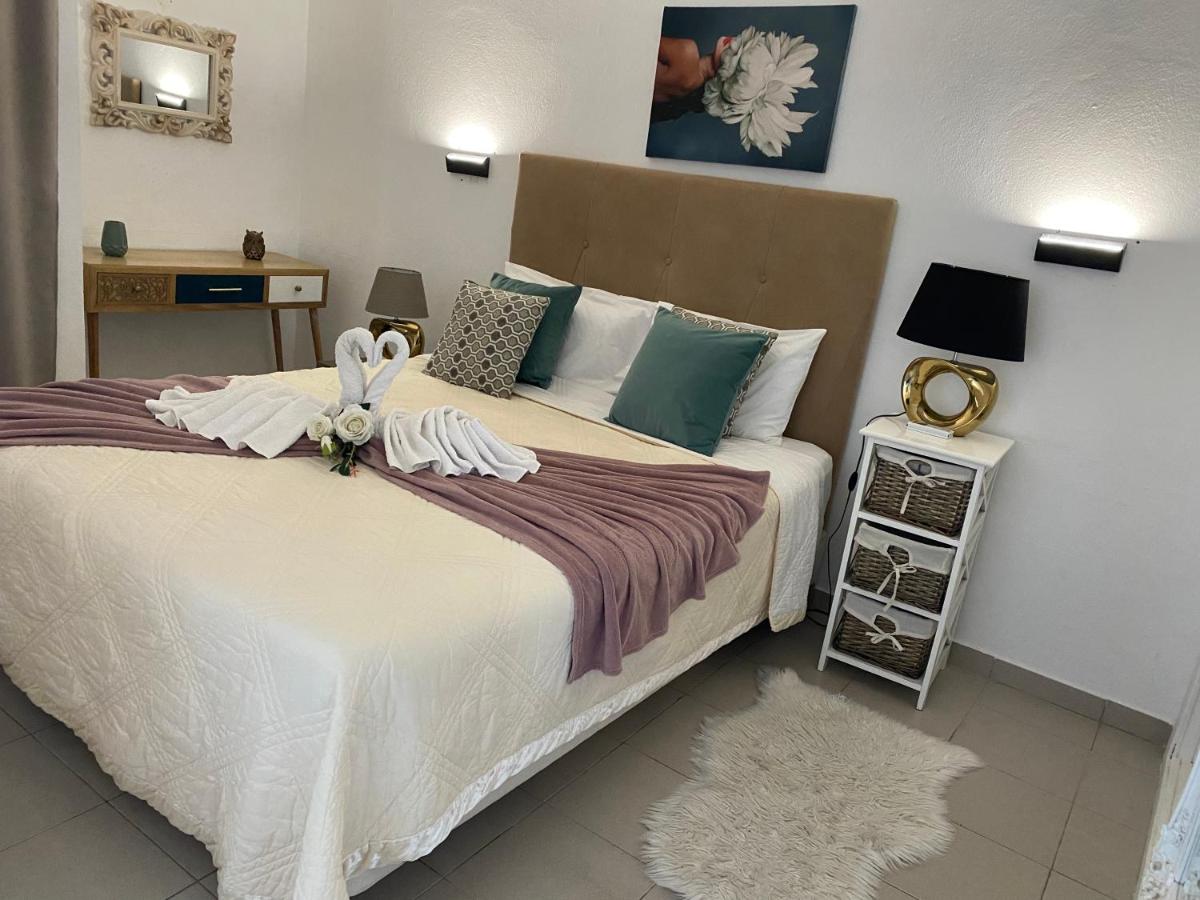 Rocha House - Housity