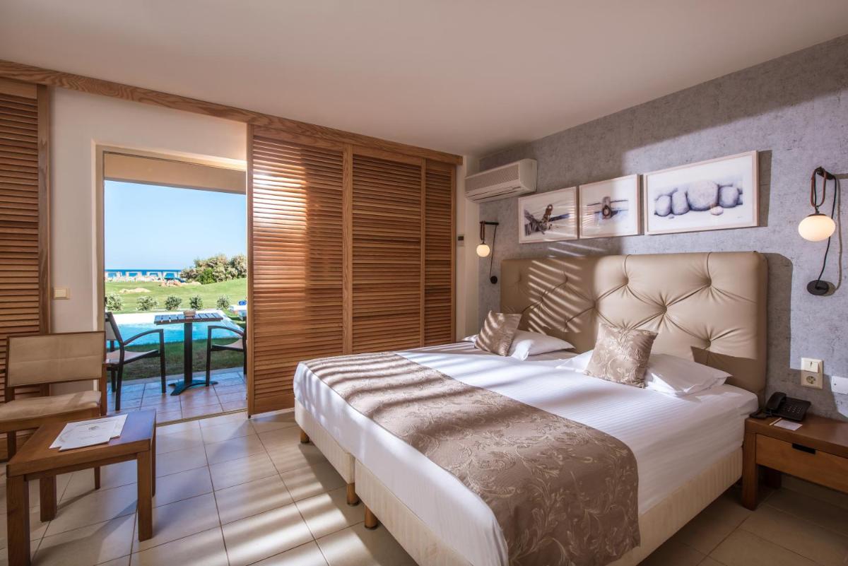 Bella Beach Hotel - Housity