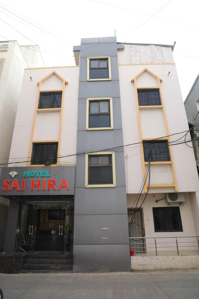 Hotel Shri Sai Hira - Housity
