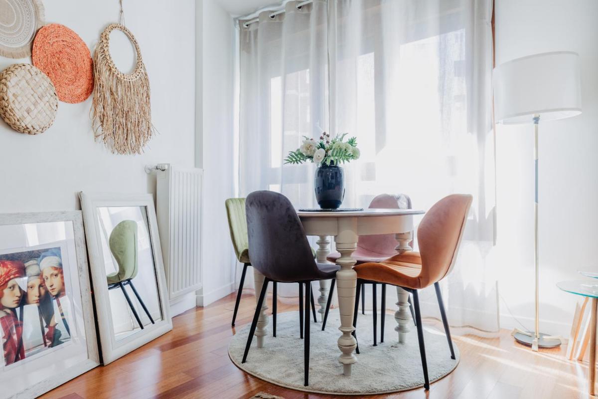 Apartamento céntrico con parking y wifi gratis - Housity