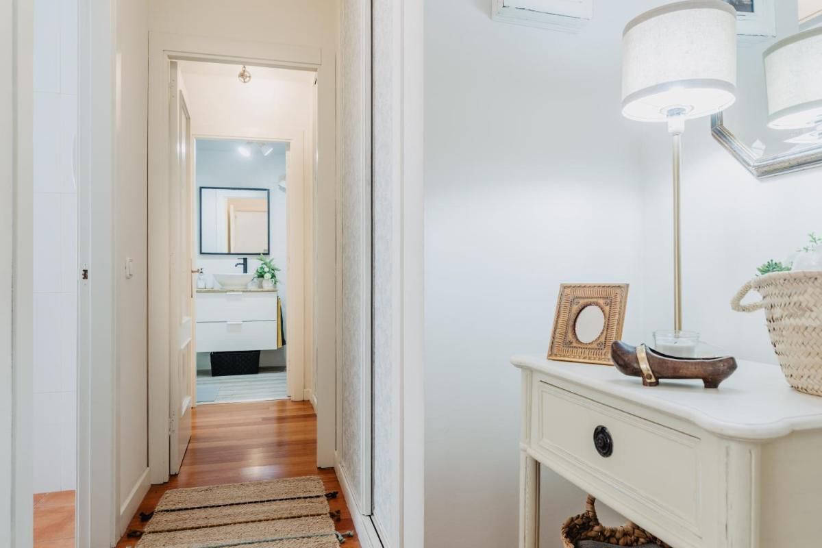 Apartamento céntrico con parking y wifi gratis - Housity