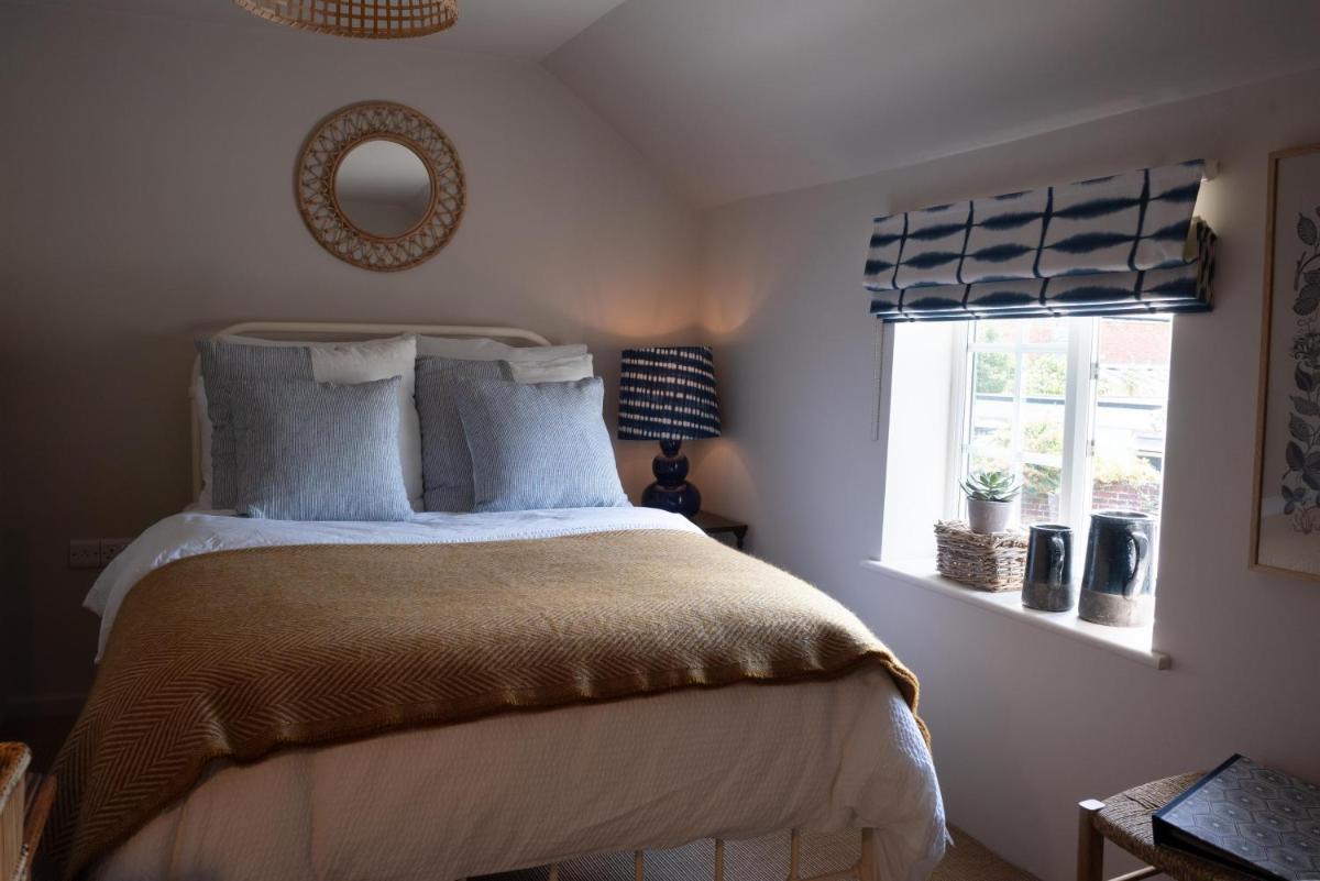 The Saxon Inn - Housity