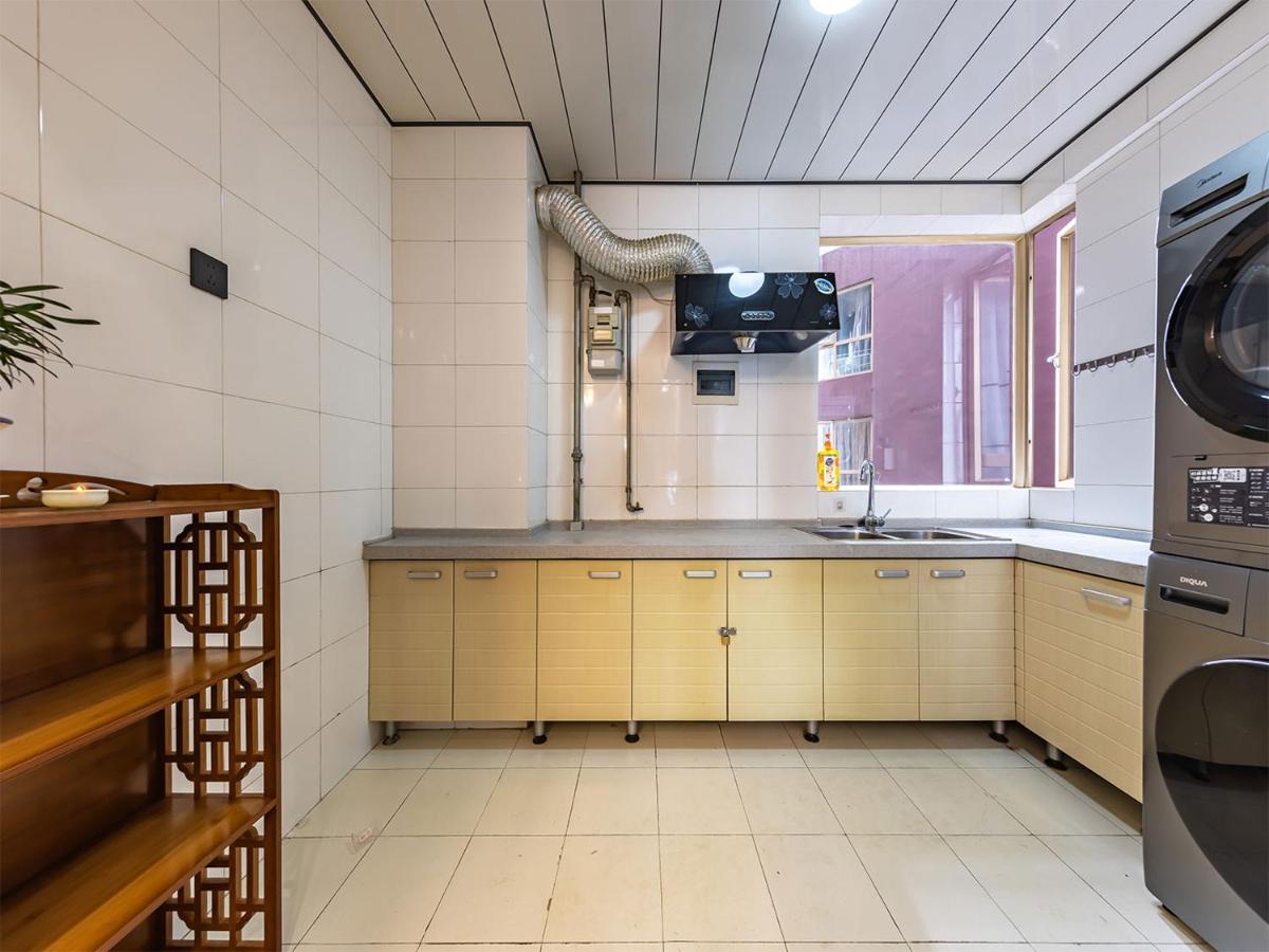 Annie Apartment 2505 - Housity