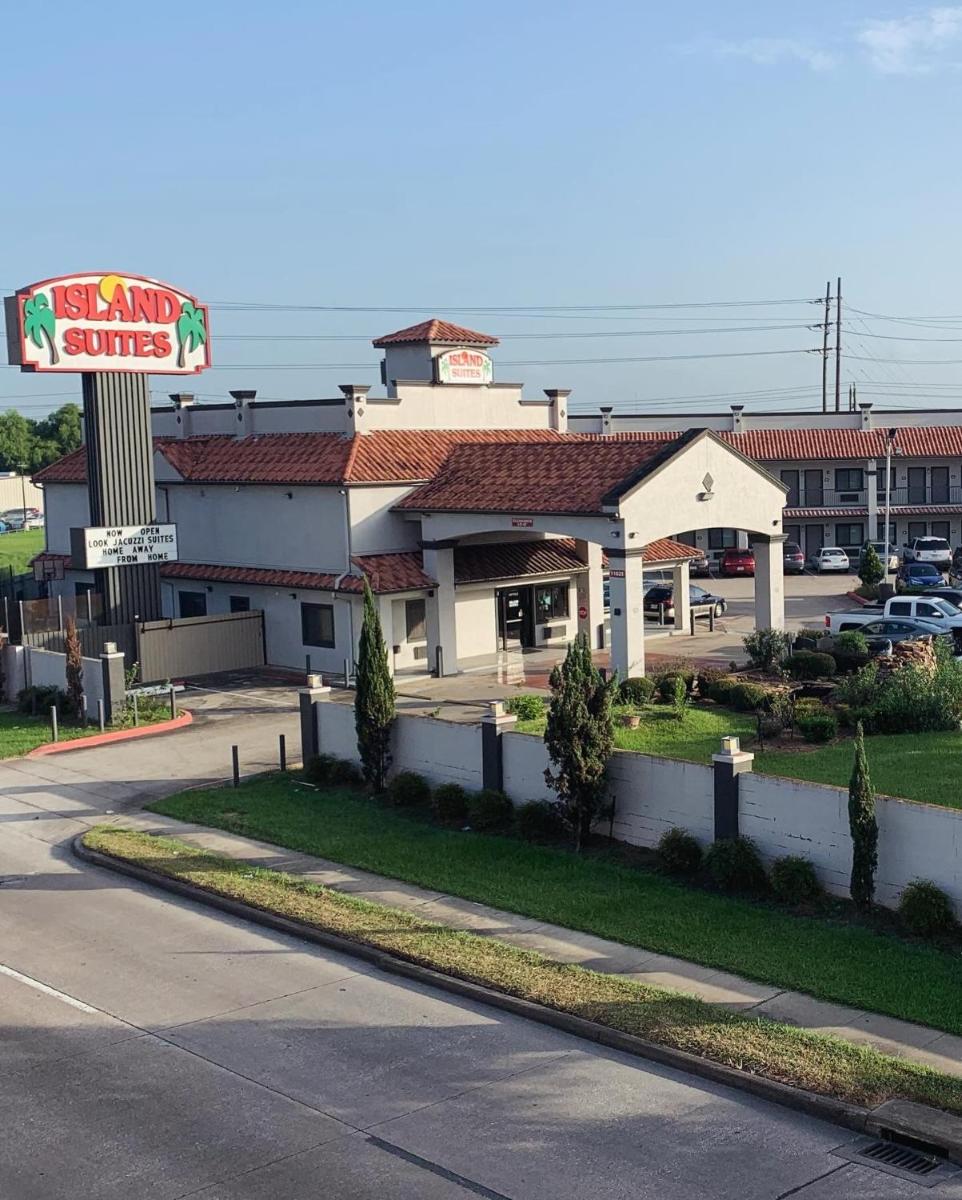 Island Suites Hobby Airport - Housity