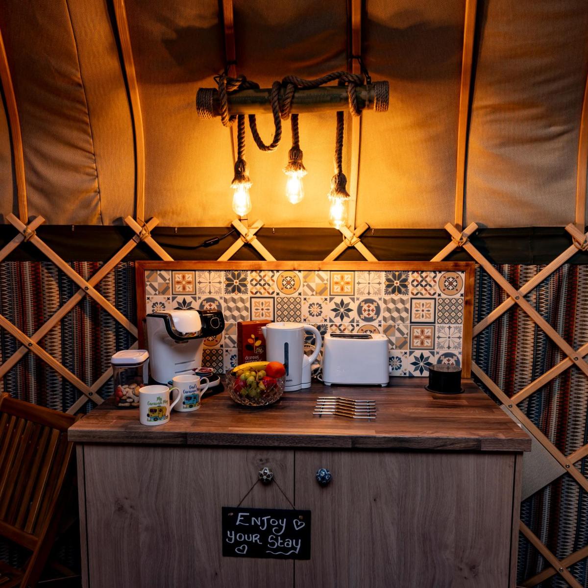 Glamping at South Lytchett Manor - Housity