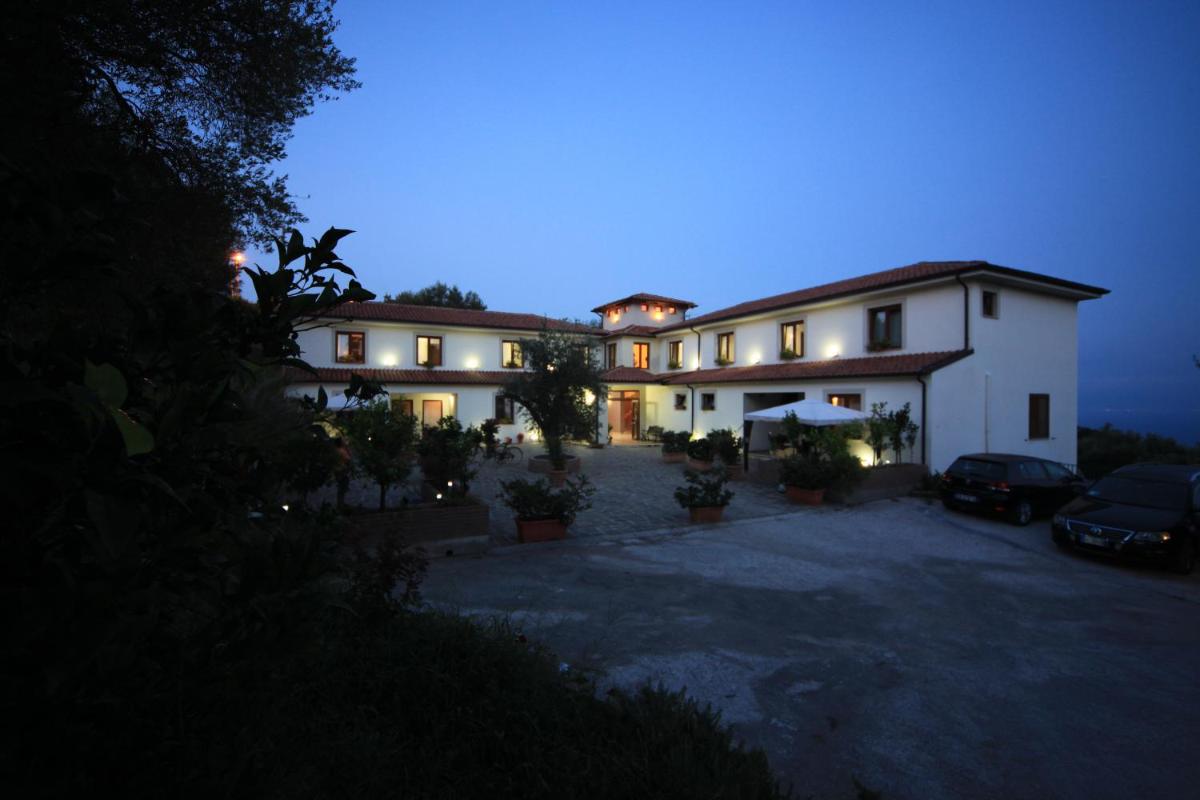 Tenuta Terre di Bosco - Housity