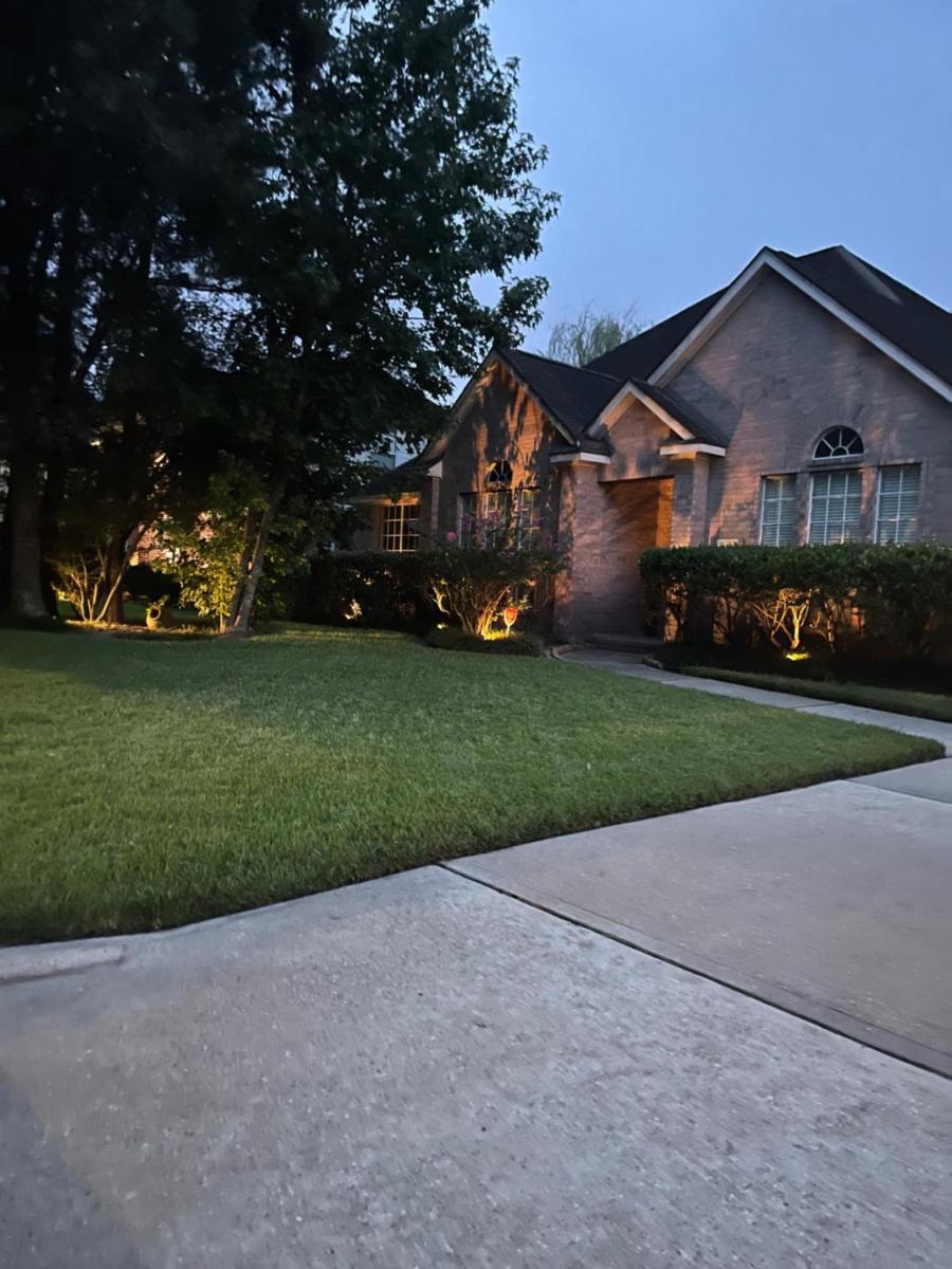 Unwind and Relax 4 Bedroom Stay - Housity