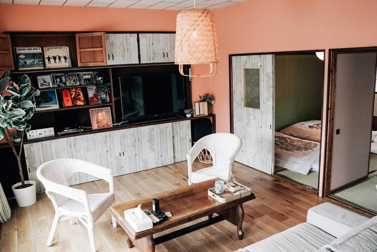 Tipy records inn house - Housity