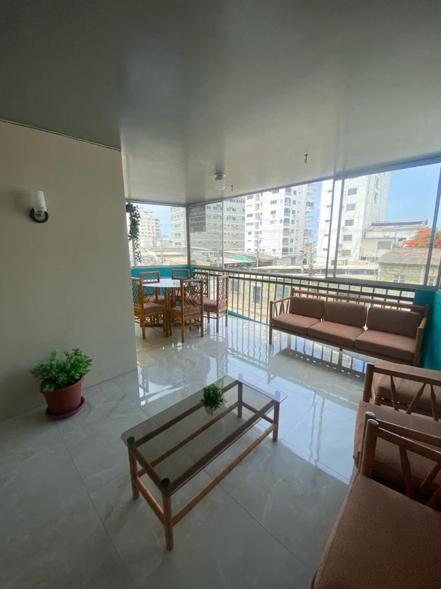 Hemingway Salinas Apartment - Housity