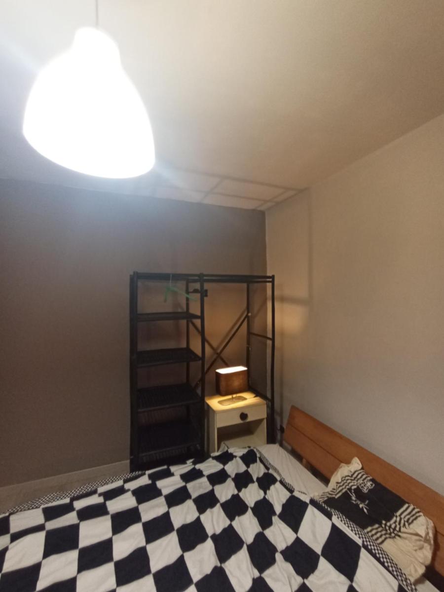 Chambre Calme meublé proche aéroport rocade - Housity