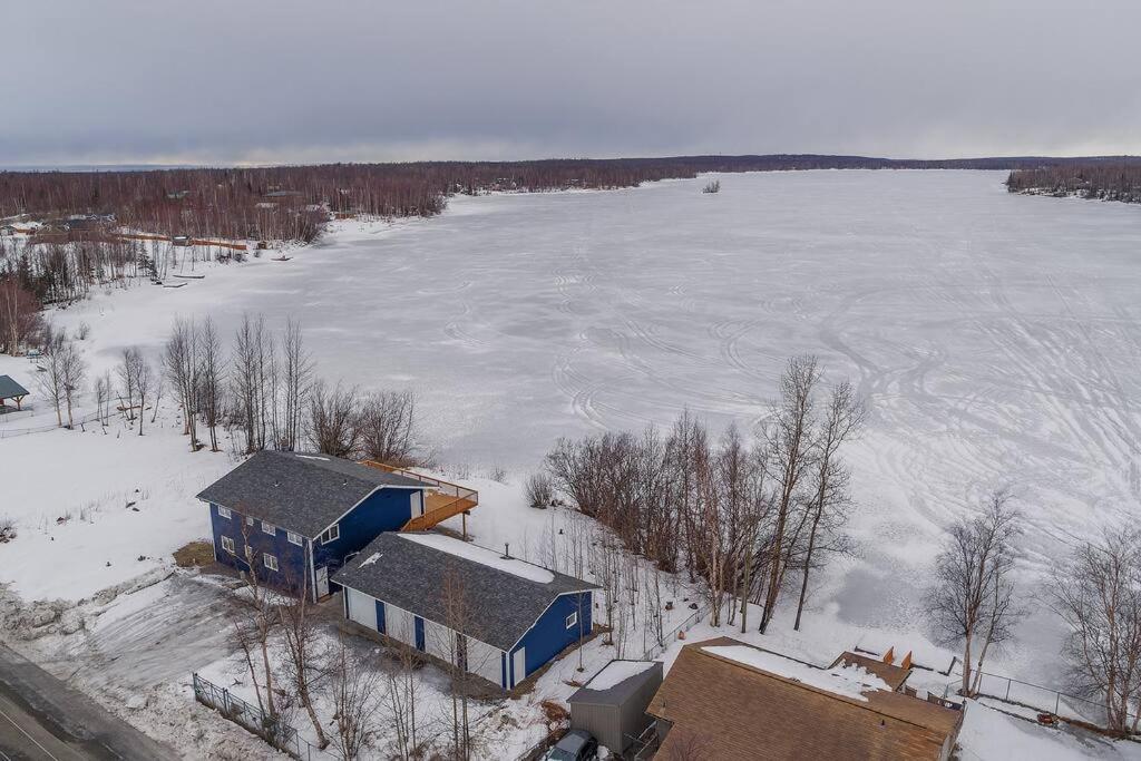 Top floor lakefront condo with Mountain Views! - Housity