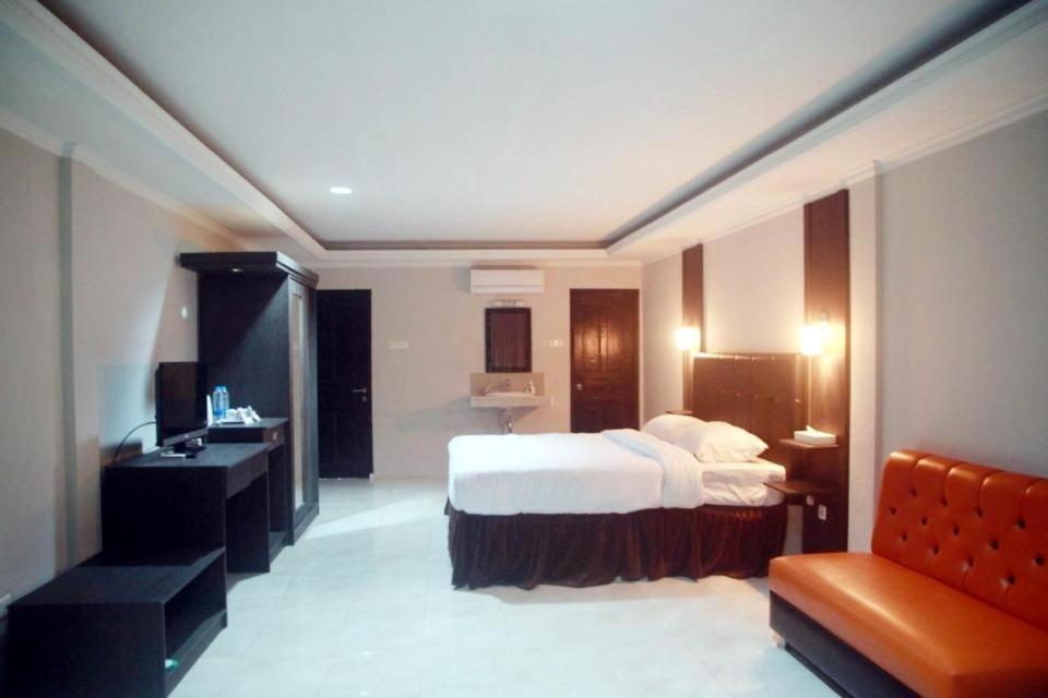 Cikidang Resort - Housity