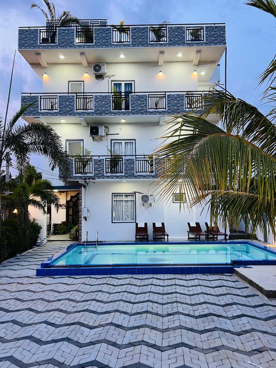 Blue Diamond Resort - Housity