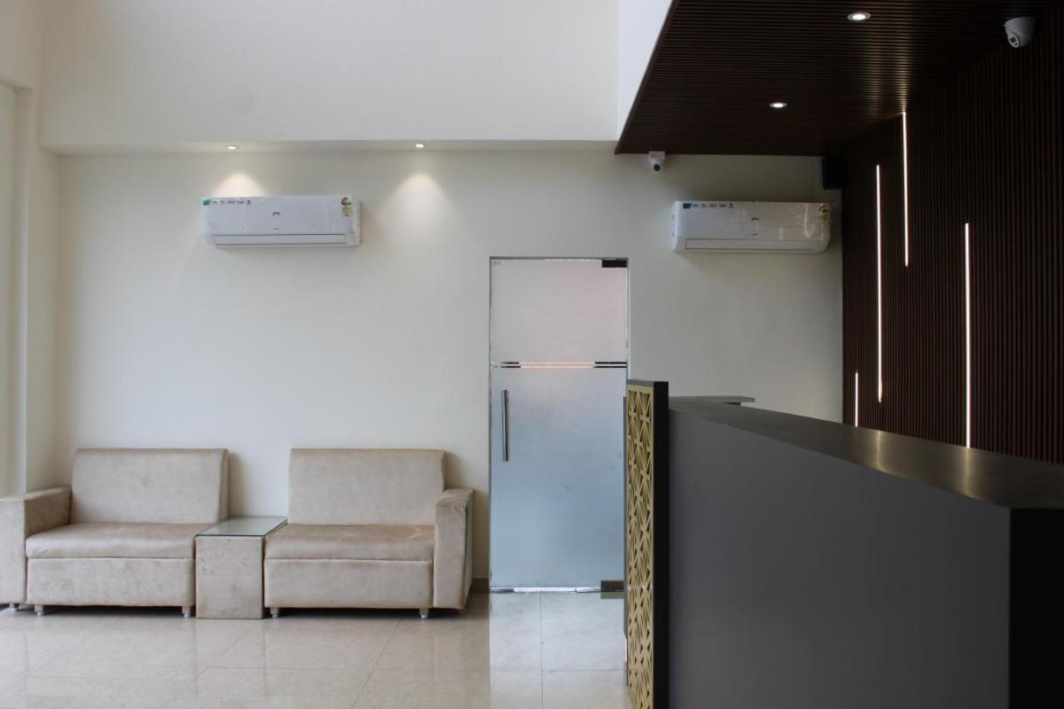 Hotel Grand Nitara - Housity
