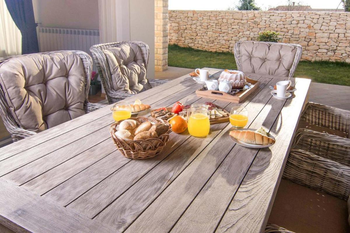 Villa Anica - Housity