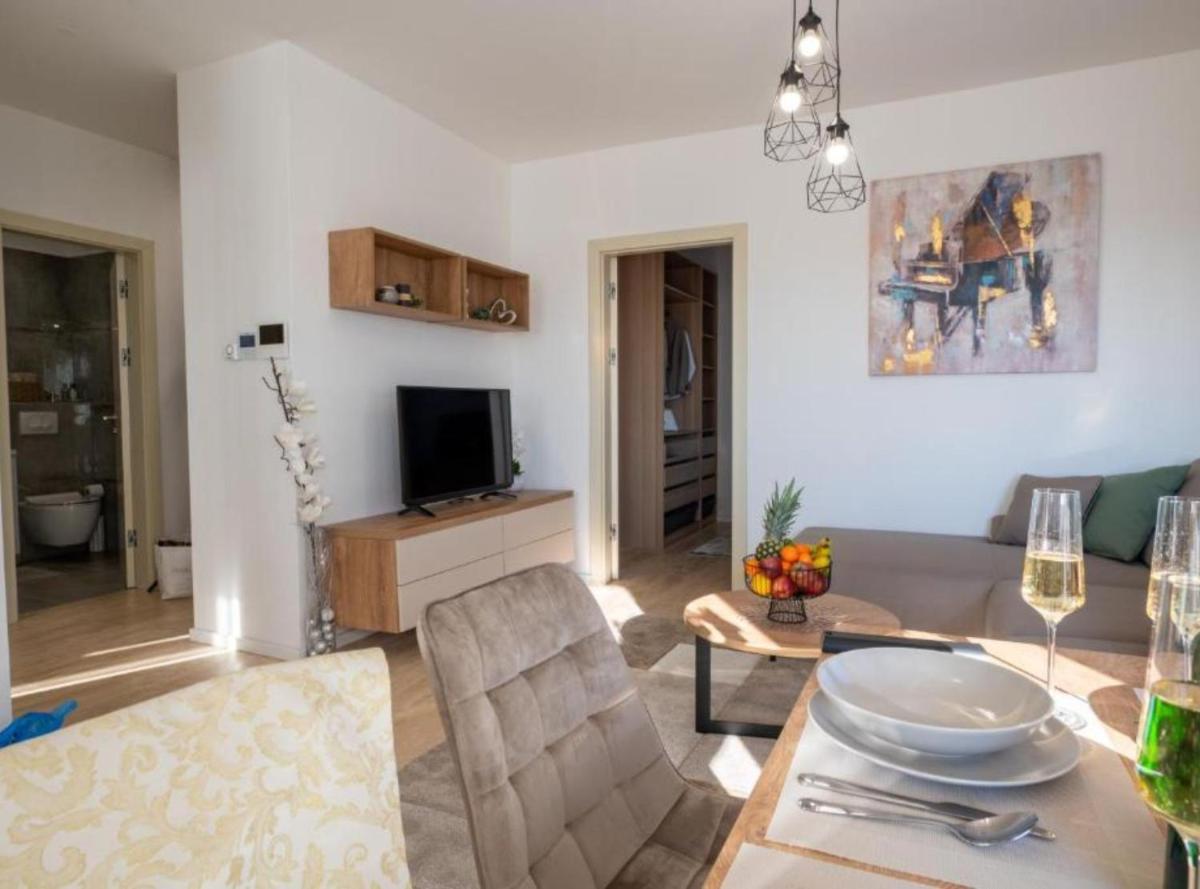 Apartment Kona - Free Parking & Self Check-In - Housity