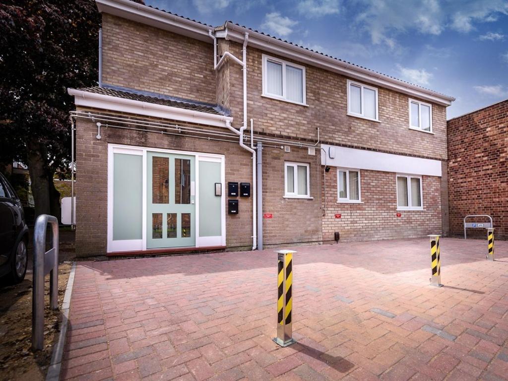 Vauxhall Apartments - Housity