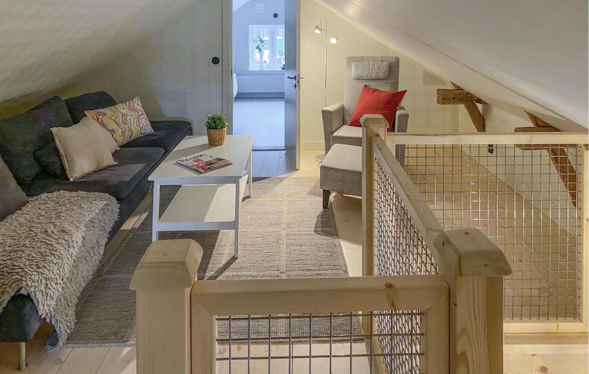 Awesome Home In Habo With Wifi - Housity
