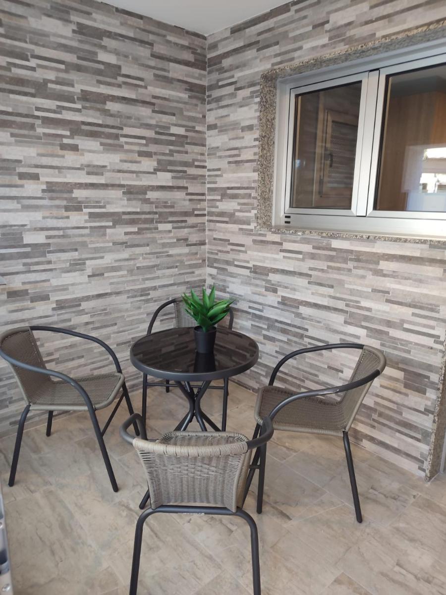 Villa Arosa - Housity