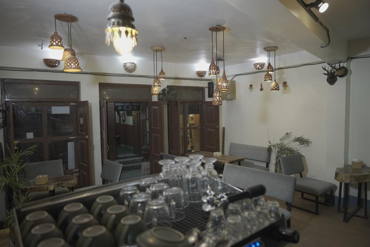 Cosy Hotel - Hizvo