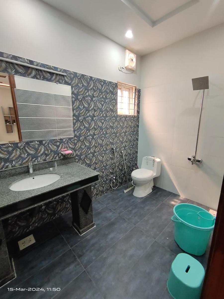 Suitetrails - 3 bedrooms kanal house lahore