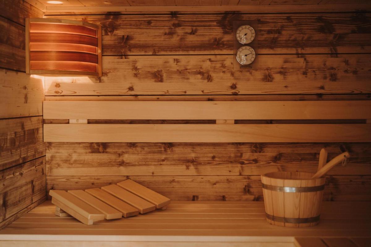 Oberwald Chalets Ferienhaus 2 - Housity