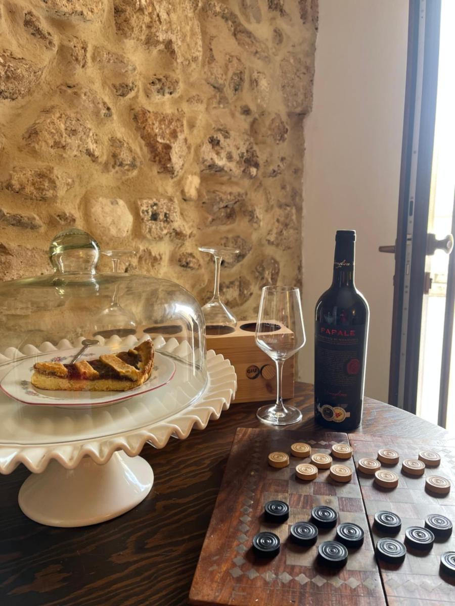 Wine Suite - Housity
